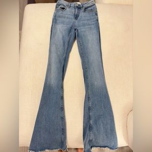 MANGO MID-RISE FLARE JEANS